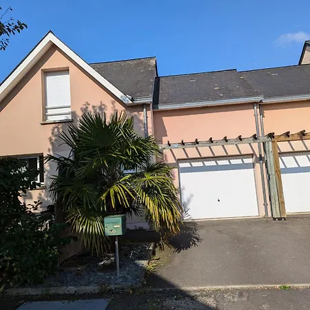 Maison, 3 Ch, Proximite Gare,C Commercial,C Ville Laval  Exterior photo